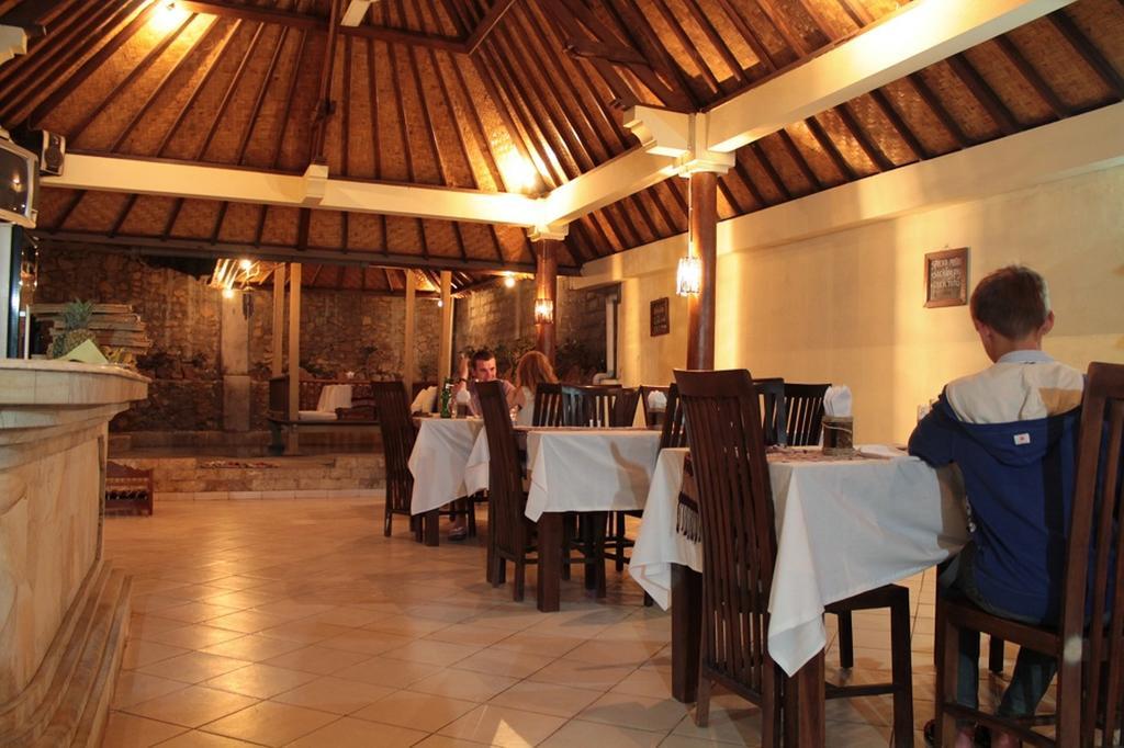 Barong Cafe Bungalow And Restaurant Амед Экстерьер фото